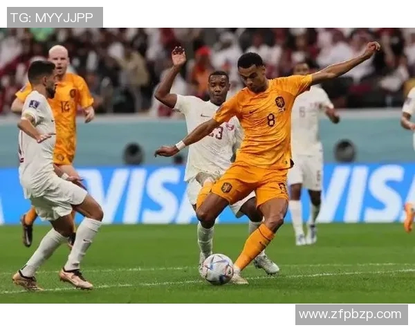 荷兰足球历史前十名球员排行榜及其精彩表现回顾